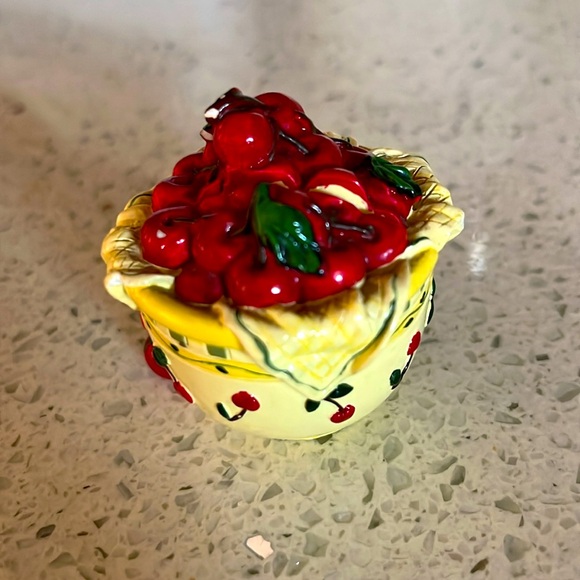Cherry 🍒 card holder - Picture 4 of 5